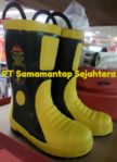 Jual murah dengan kualitas bagus Fire boot / Sepatu Pemadam di SamaMantap Sejahtera LTC Glodok Jakarta Barat Call / Wa 081310626689